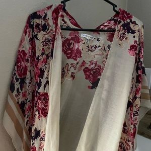 Colette - Army Green Short Sleeve T-Shirt with Open Shoulders - Size Small